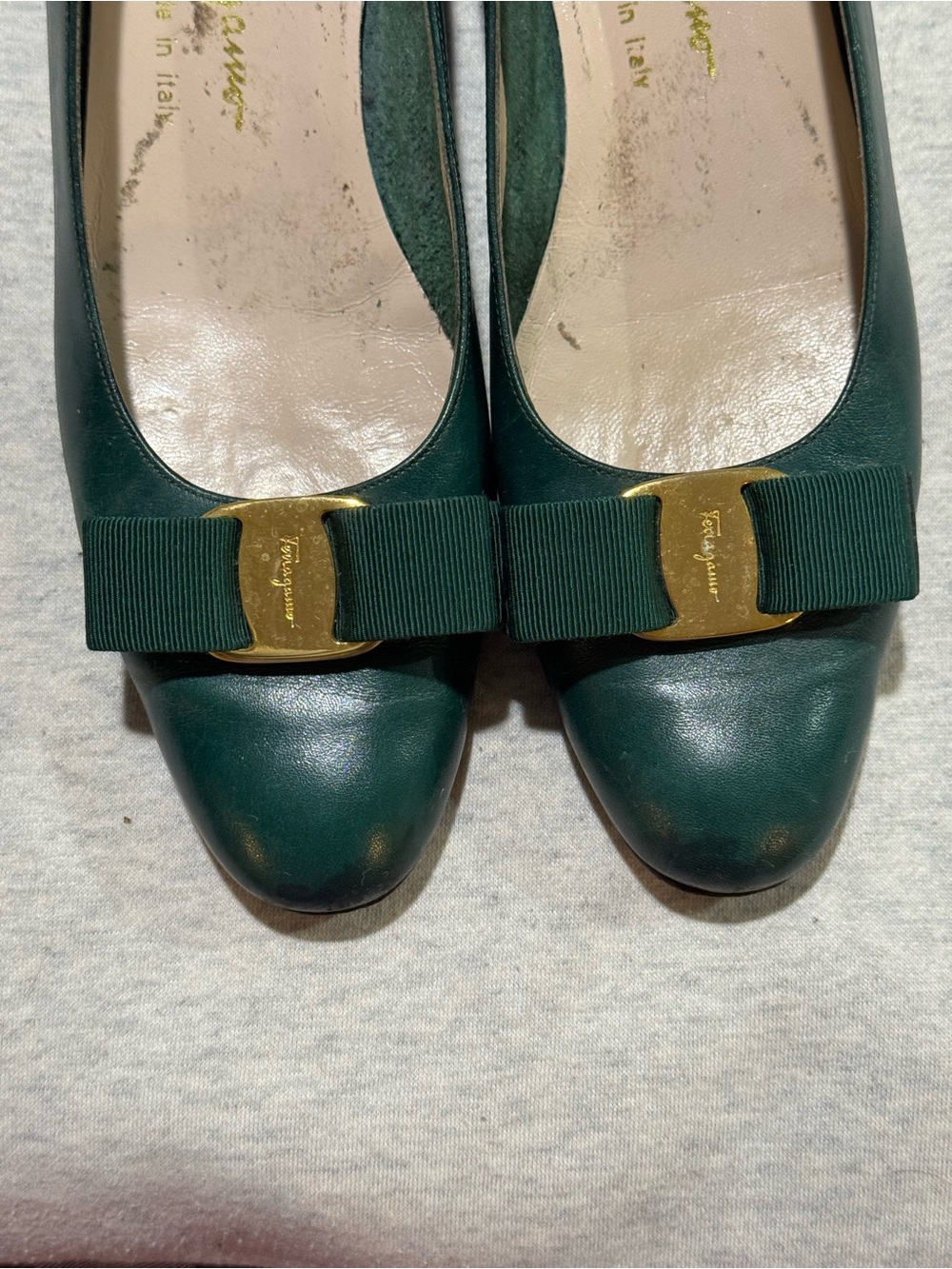 Vintage Salvatore Ferragamo Women’s Dark Green Bow Low Heels - Picture 9 of 9